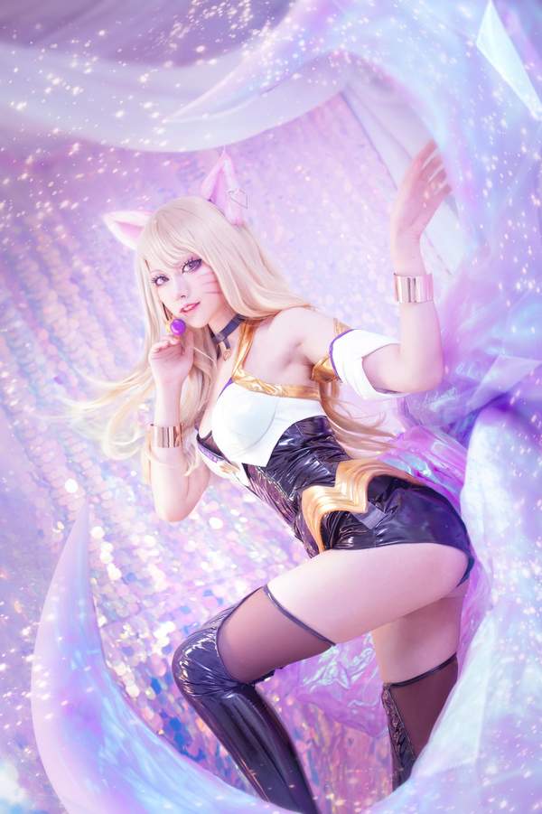 妩媚甜美妥妥一枚小仙女 台湾美女Cos《LOL》K/DA阿狸 