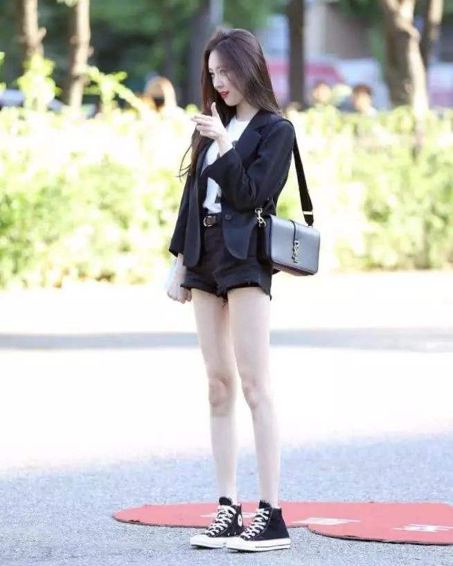 管住嘴迈开腿明天你是李宣美意思一览