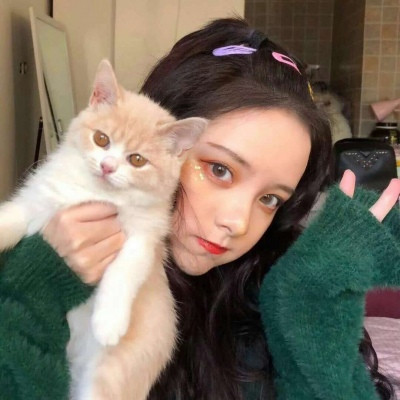 2019最新可爱搞怪风qq女生头像可保存