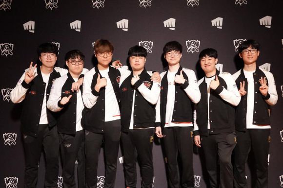 【LOL】SKT晋级S9四强，恭喜李哥解锁百胜成就！