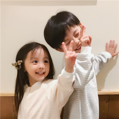 2019抖音萌娃情侣头像男左女右_2019抖音最火萌娃情侣头像高清