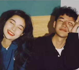 抖音很火后来有人送你三十一枝的玫瑰壁纸分享