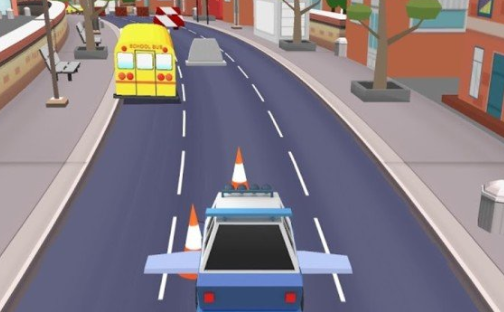 熊孩纸追校车