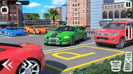 普拉多市停车场汽车3D截图